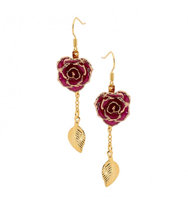 Boucles d'oreilles pétales de rose violettes. Style de feuille